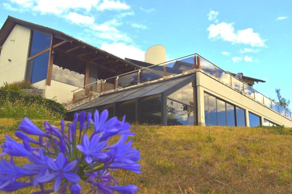 Quito Airport Suites Hotel Tababela Exterior photo